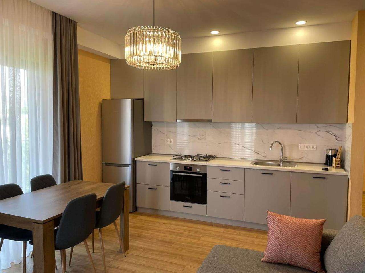 Tbilisi Hilton Apartment Εξωτερικό φωτογραφία